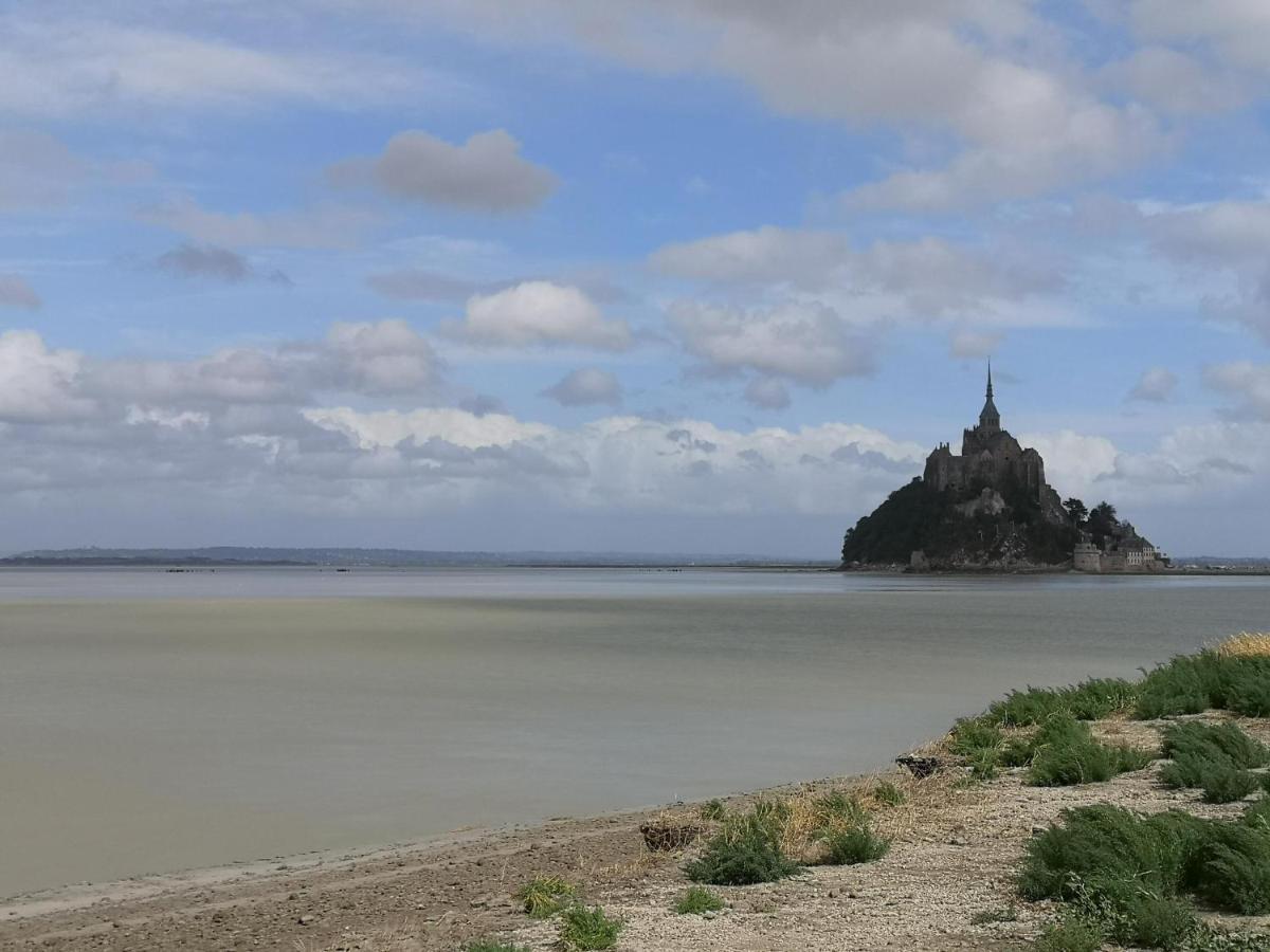 Chambres d'Hôtes Ferme de la Baie Roz-sur-Couesnon Extérieur photo